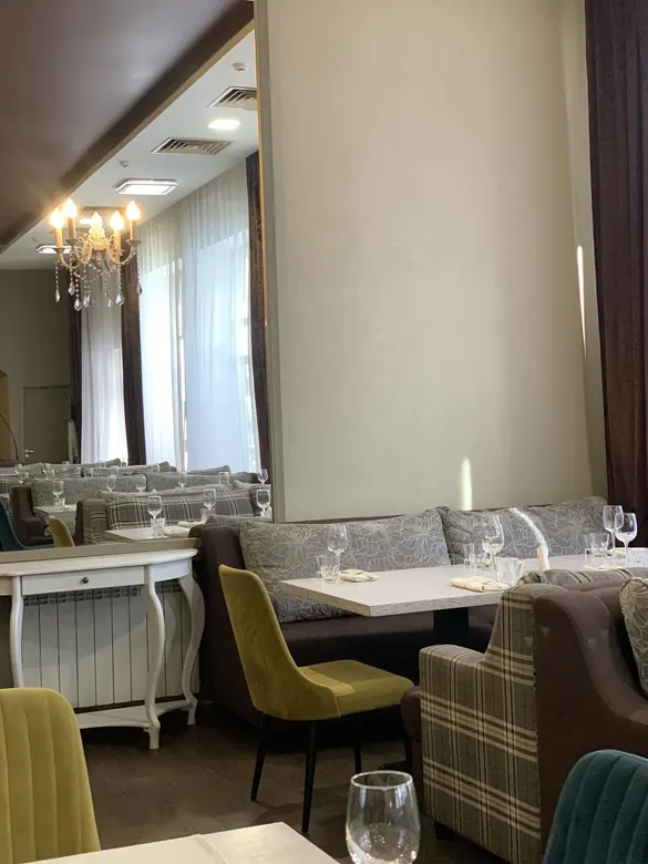 Сервированный стол